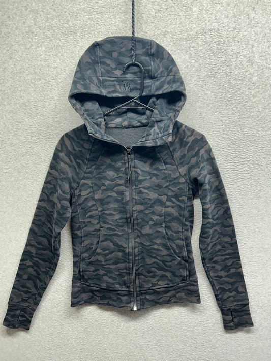 Lululemon Scuba Hoodie Size 4 Sequoia Camo Print Deep Coal Black