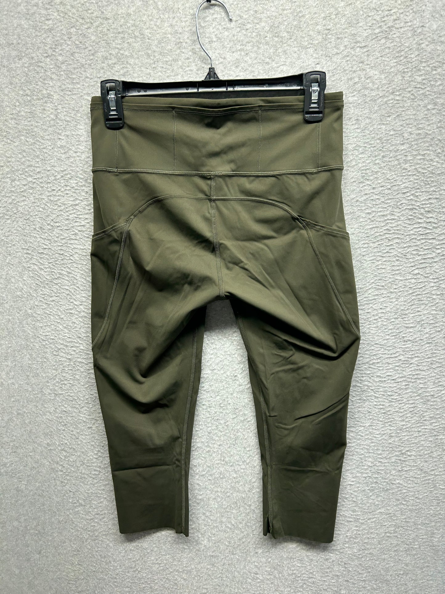 Lululemon Fast & Free Crop II Nulux 19" Size 8 Dark Olive