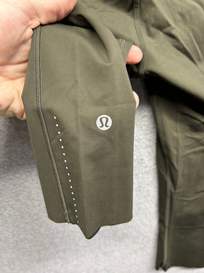 Lululemon Fast & Free Crop II Nulux 19" Size 8 Dark Olive