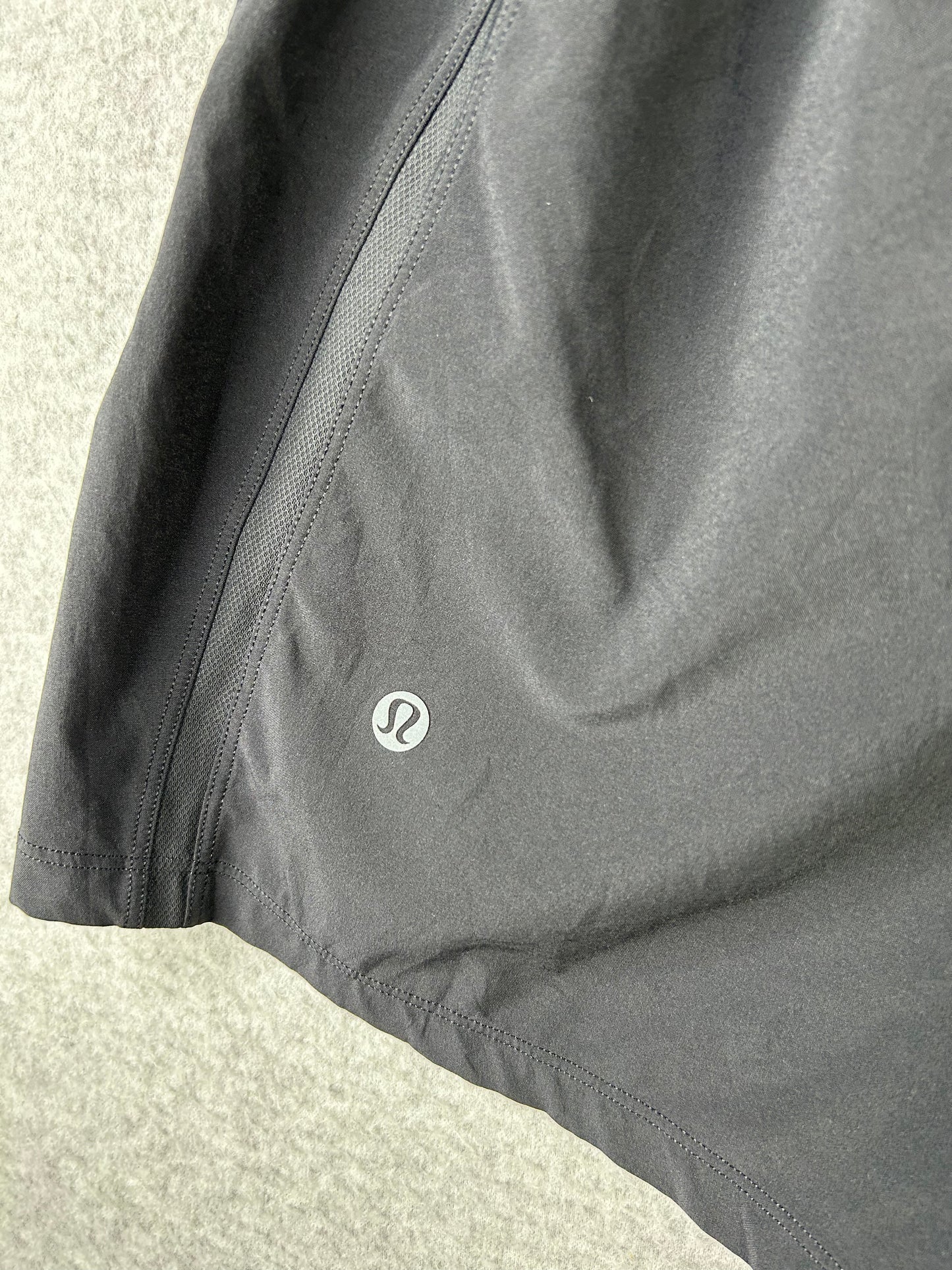 Lululemon Pace Breaker Short 5" Lined Size Medium Black