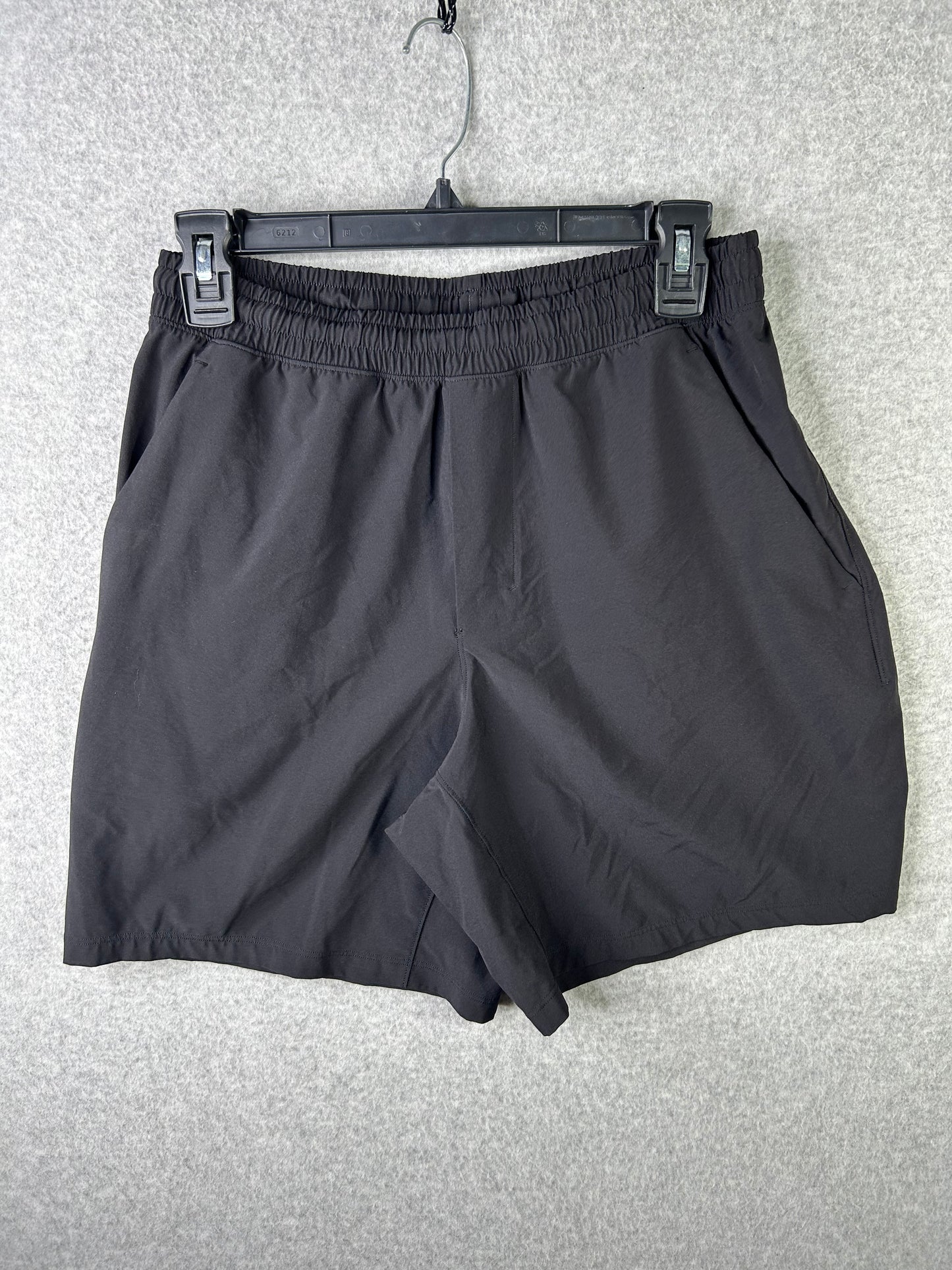 Lululemon Pace Breaker Linerless Short 7" Size M Black