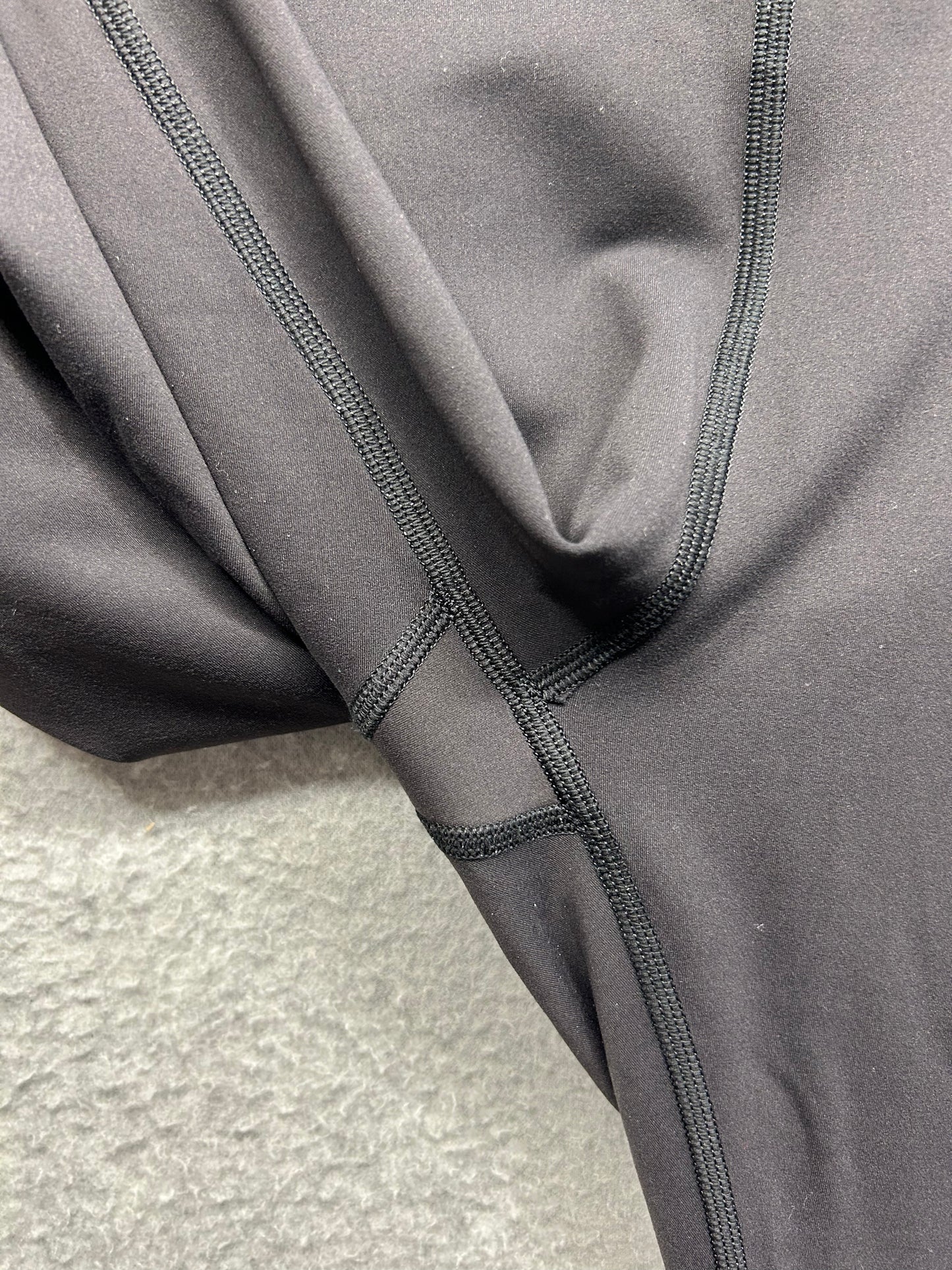 Lululemon In Movement 7/8 Tight Everlux 25" Size 8 Black