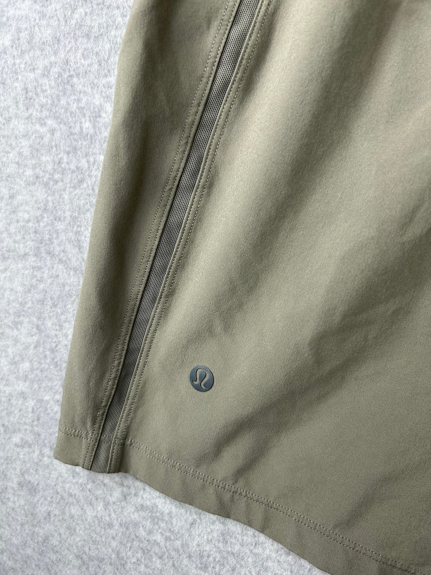 Lululemon Pace Breaker Lined Short 9" Size M Rover