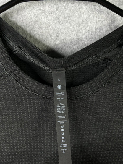 Lululemon Metal Vent Tech Short-Sleeve Shirt Size Small Graphite Grey / Black