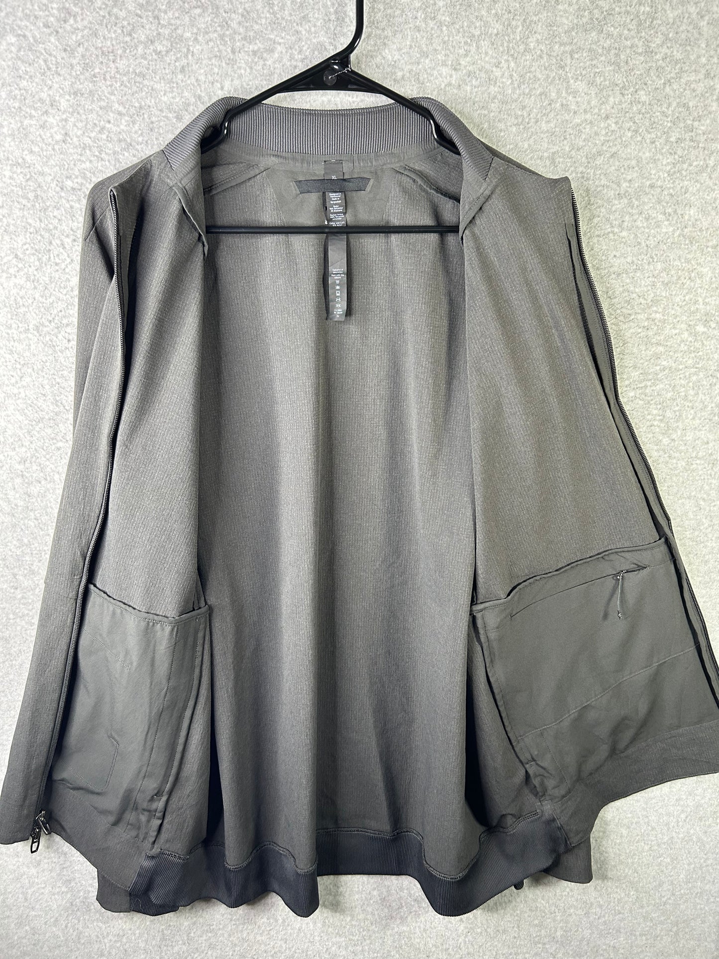 Lululemon Airing Easy Bomber Size XL Graphite Grey