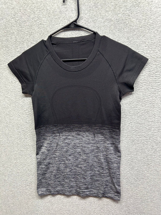Lululemon Swiftly Tech Short Sleeve Crew Size 6 Black Gray Ombre