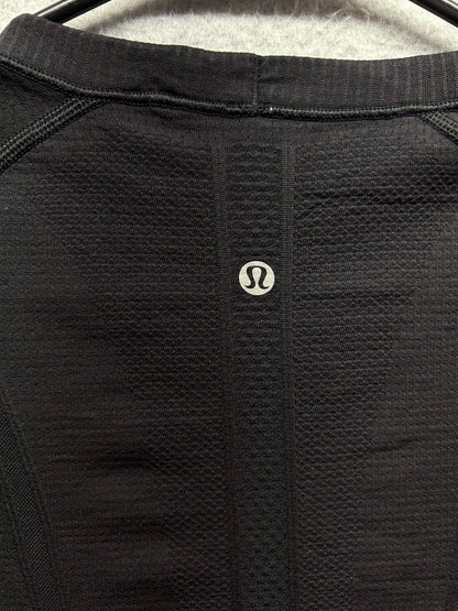 Lululemon Swiftly Tech Short Sleeve Crew Size 6 Black Gray Ombre
