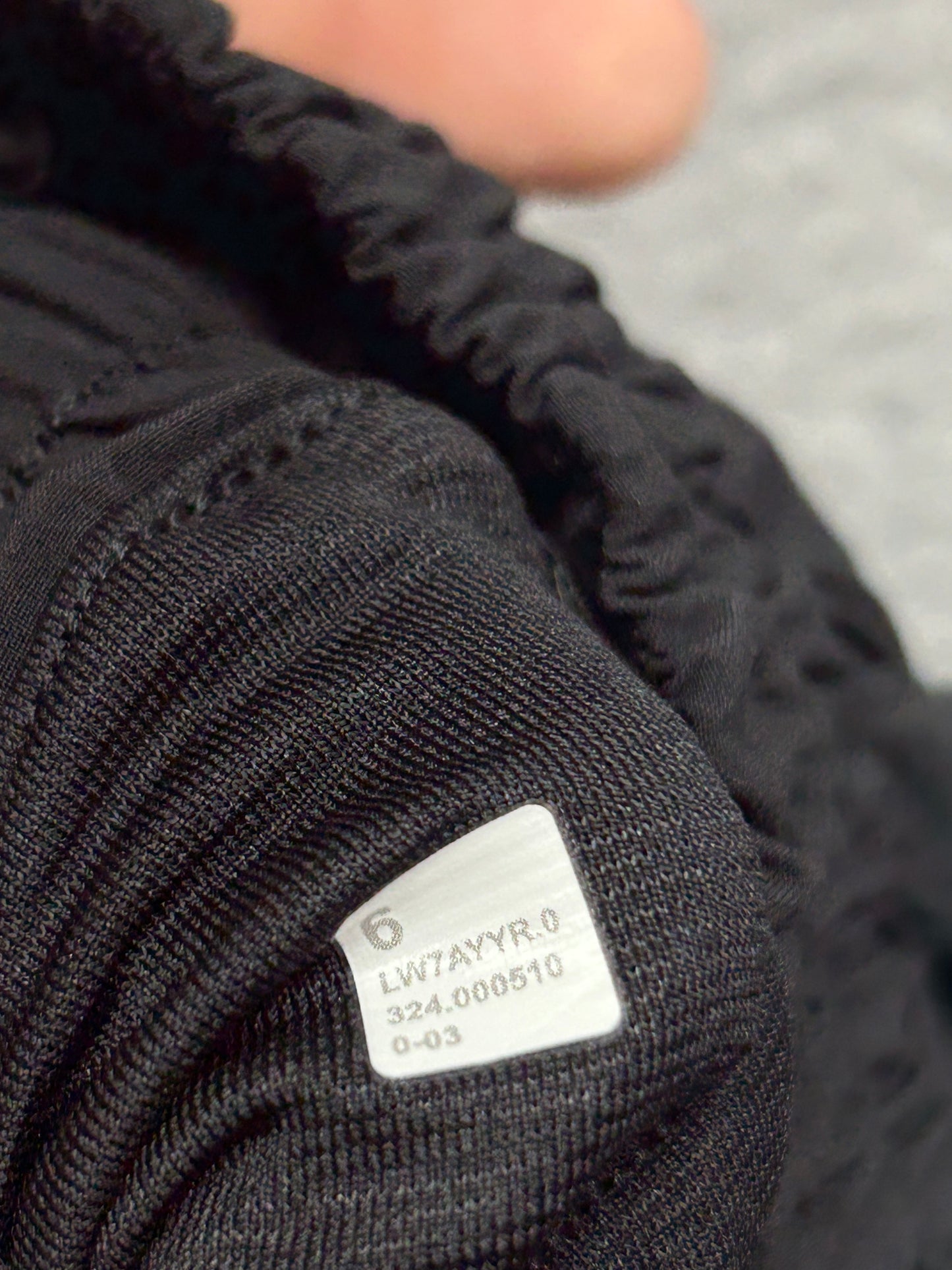 Lululemon Hotty Hot Short High-Rise 2.5" Size 6 (Square) Black