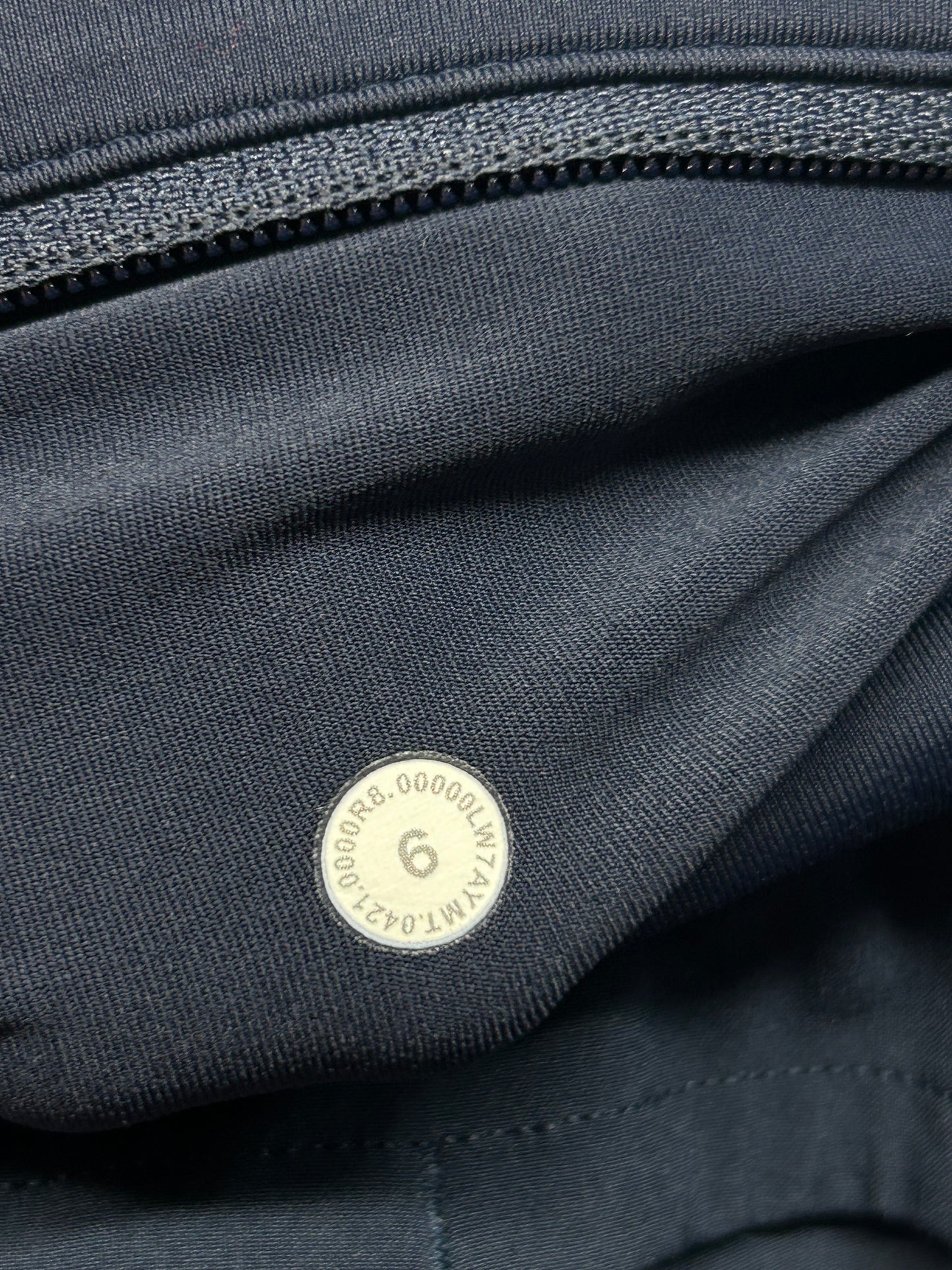 Lululemon Speed Up Short Long 4" Size 6 True Navy