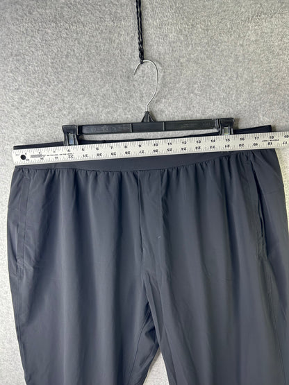Lululemon Surge Jogger 28" Mens Size 2XL Graphite Grey (Square Dot)
