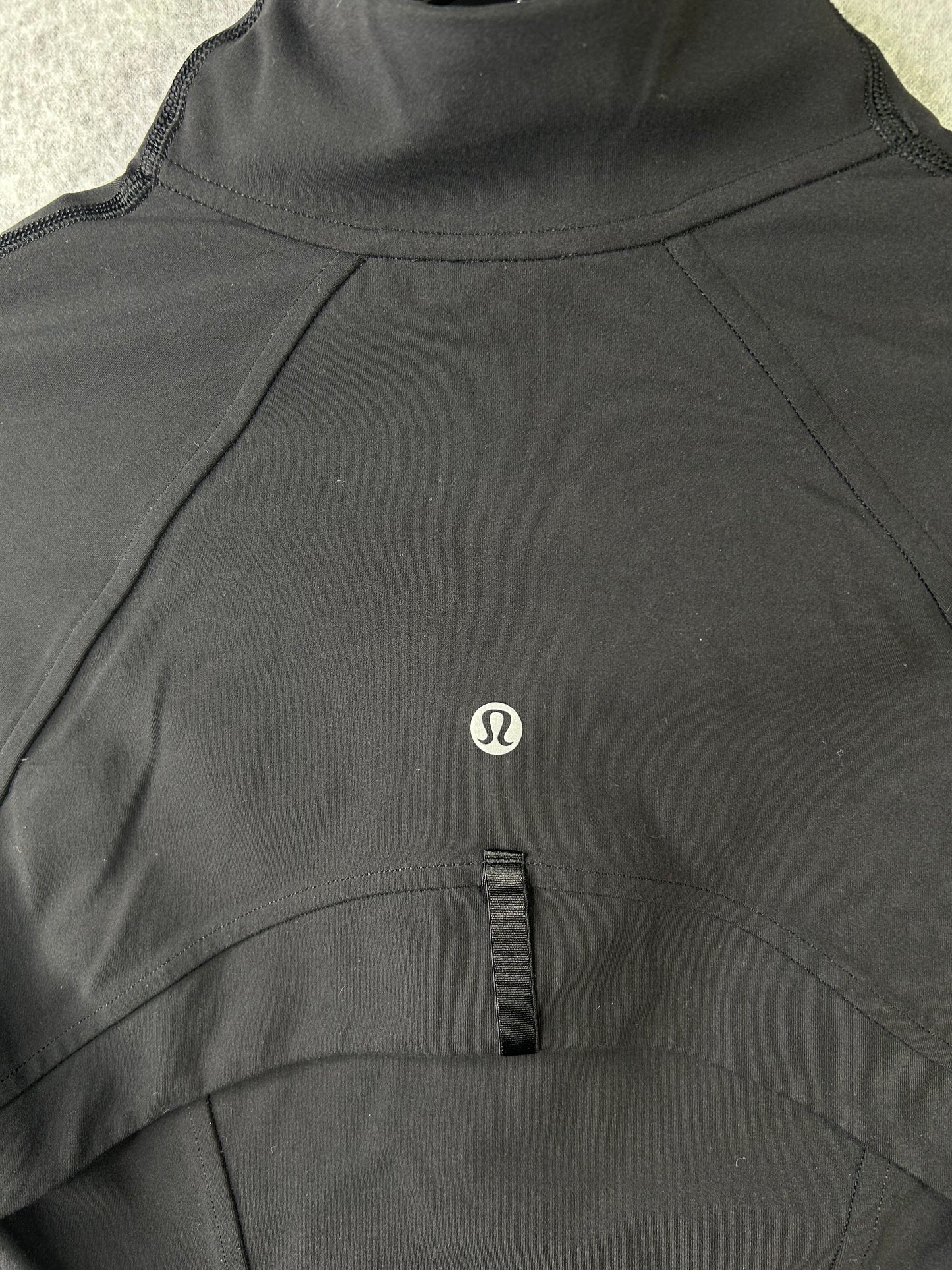 Lululemon Nulu Cropped Define Jacket Size 6 Black (Square Dot)