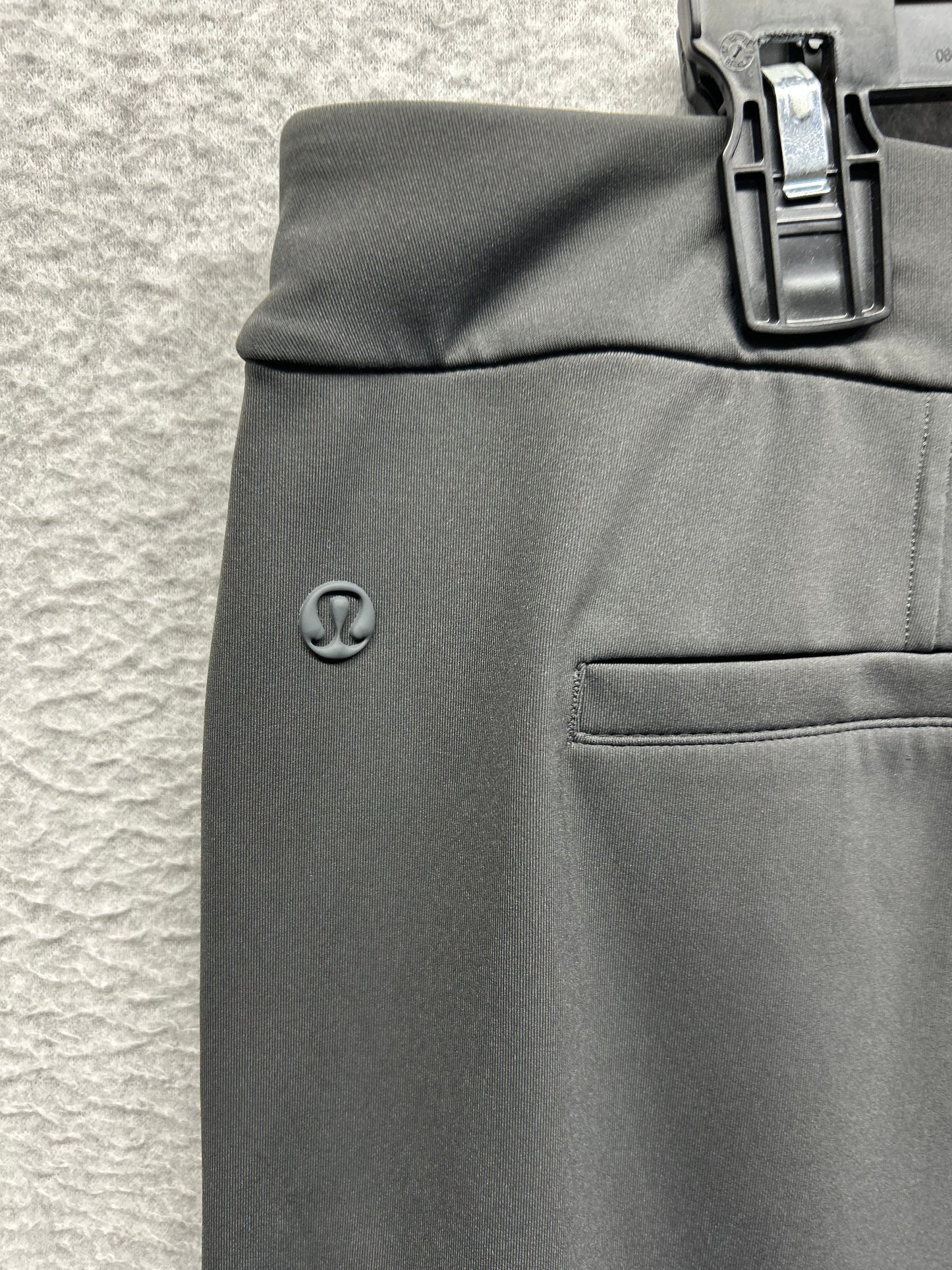 Lululemon Tapered-Leg Mid-Rise Pant 7/8 Length Luxtreme Size Large (Square) Graphite Grey