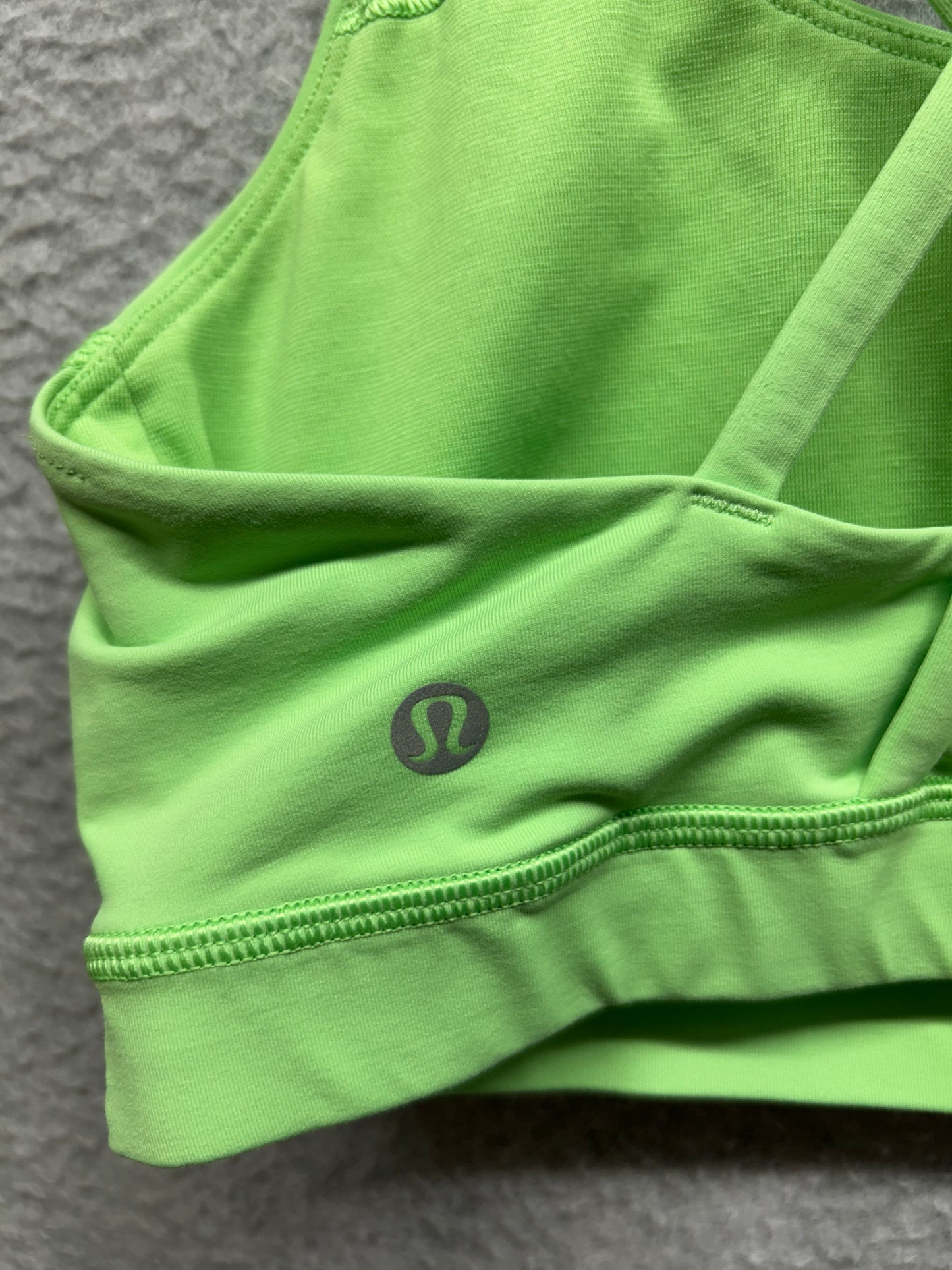 Lululemon Energy Bra Size 8 Zippy Green