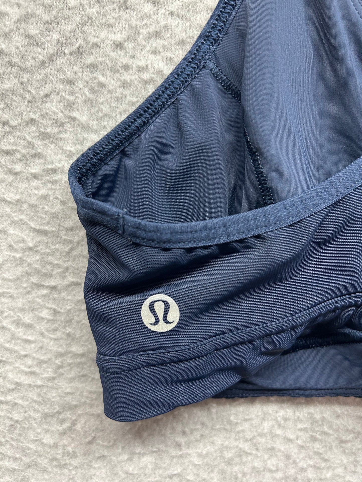 Lululemon All Day Breeze Bra Size 8 True Navy