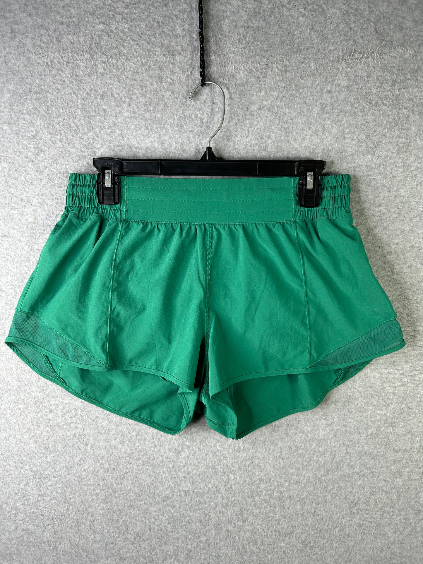 Lululemon Hotty Hot High Rise Lined Short 2.5” Size 10 Cascadia Green (Square Dot)
