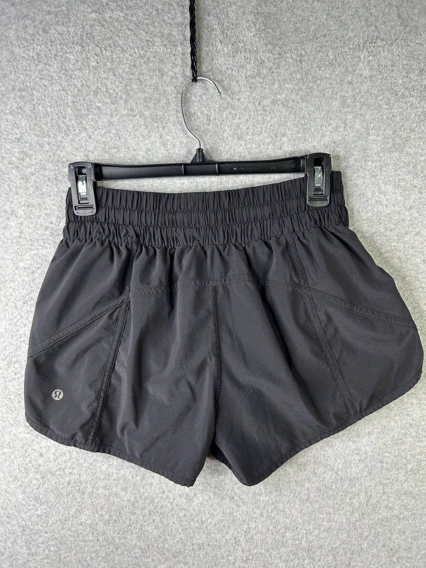 Lululemon Tracker Short V 4" Size 8 Black