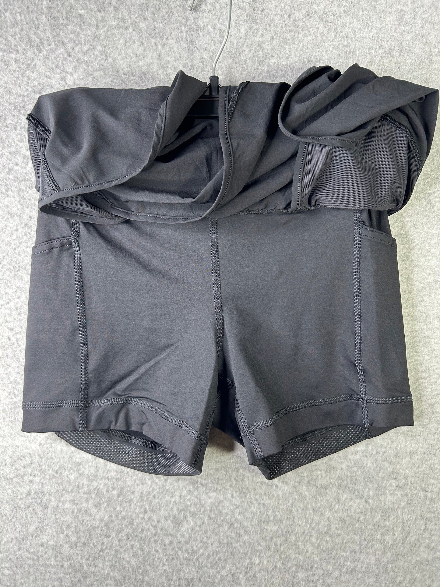 Lululemon Hotty Hot High-Rise Skirt Size 4 Black