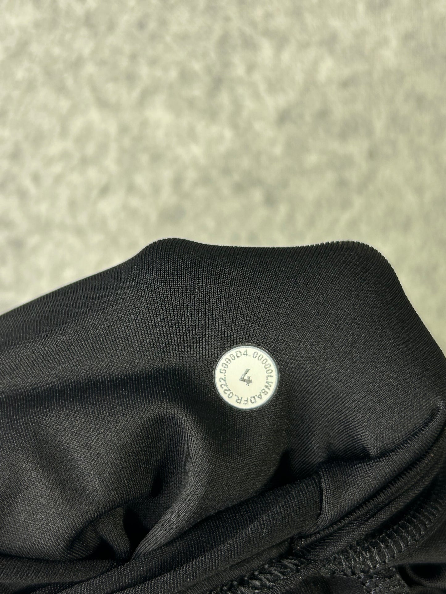 Lululemon Hotty Hot High-Rise Skirt Size 4 Black