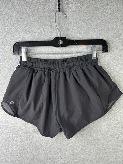 Lululemon Hotty Hot Short II 2.5" Size 4 Black