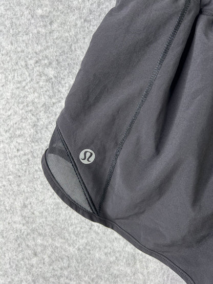Lululemon Hotty Hot Short II 2.5" Size 4 Black