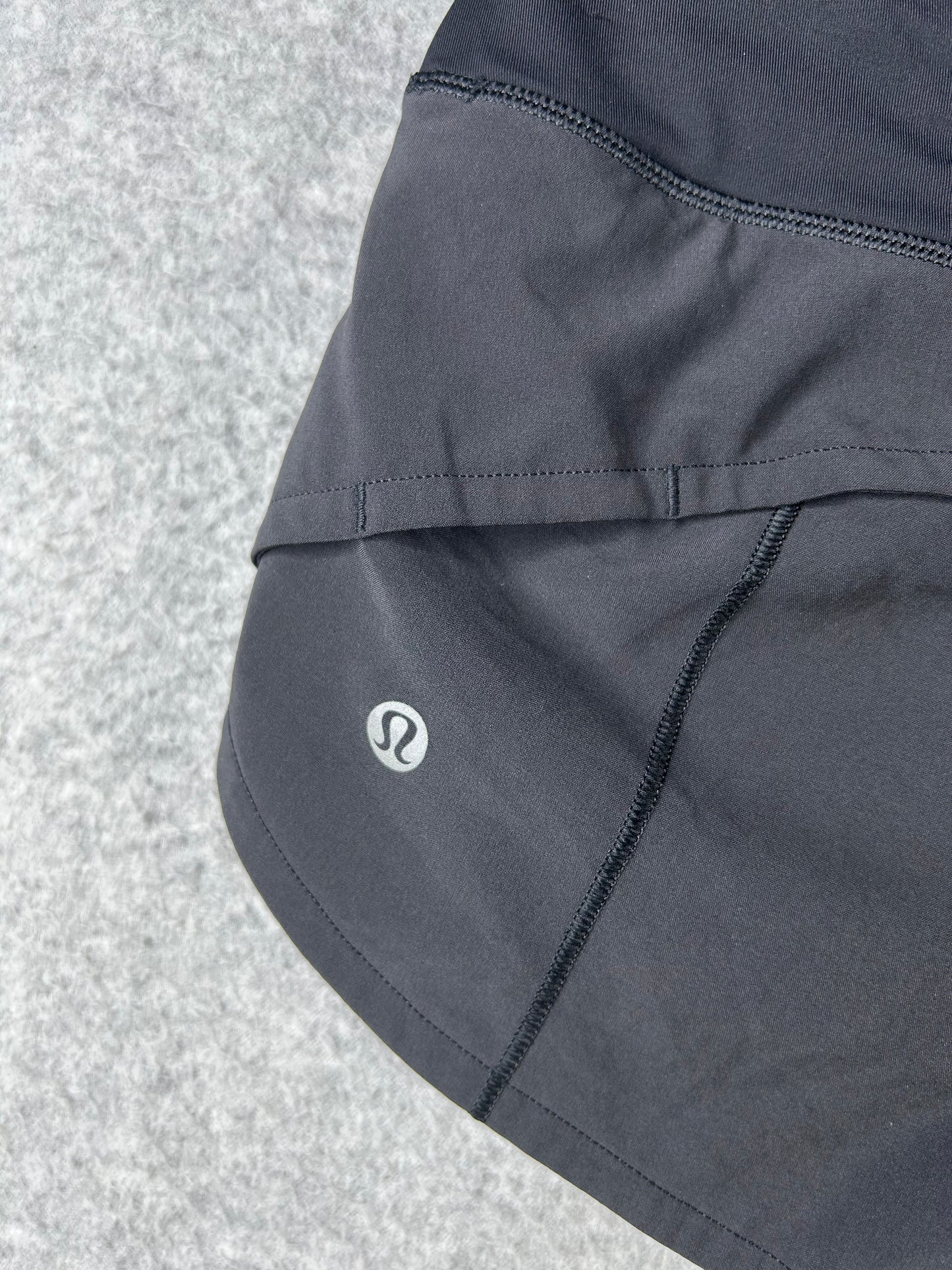 Lululemon Speed Up Short 2.5" Size 0 Black