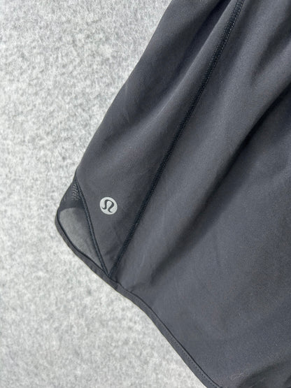 Lululemon Hotty Hot Short II 4" Size 2 Black