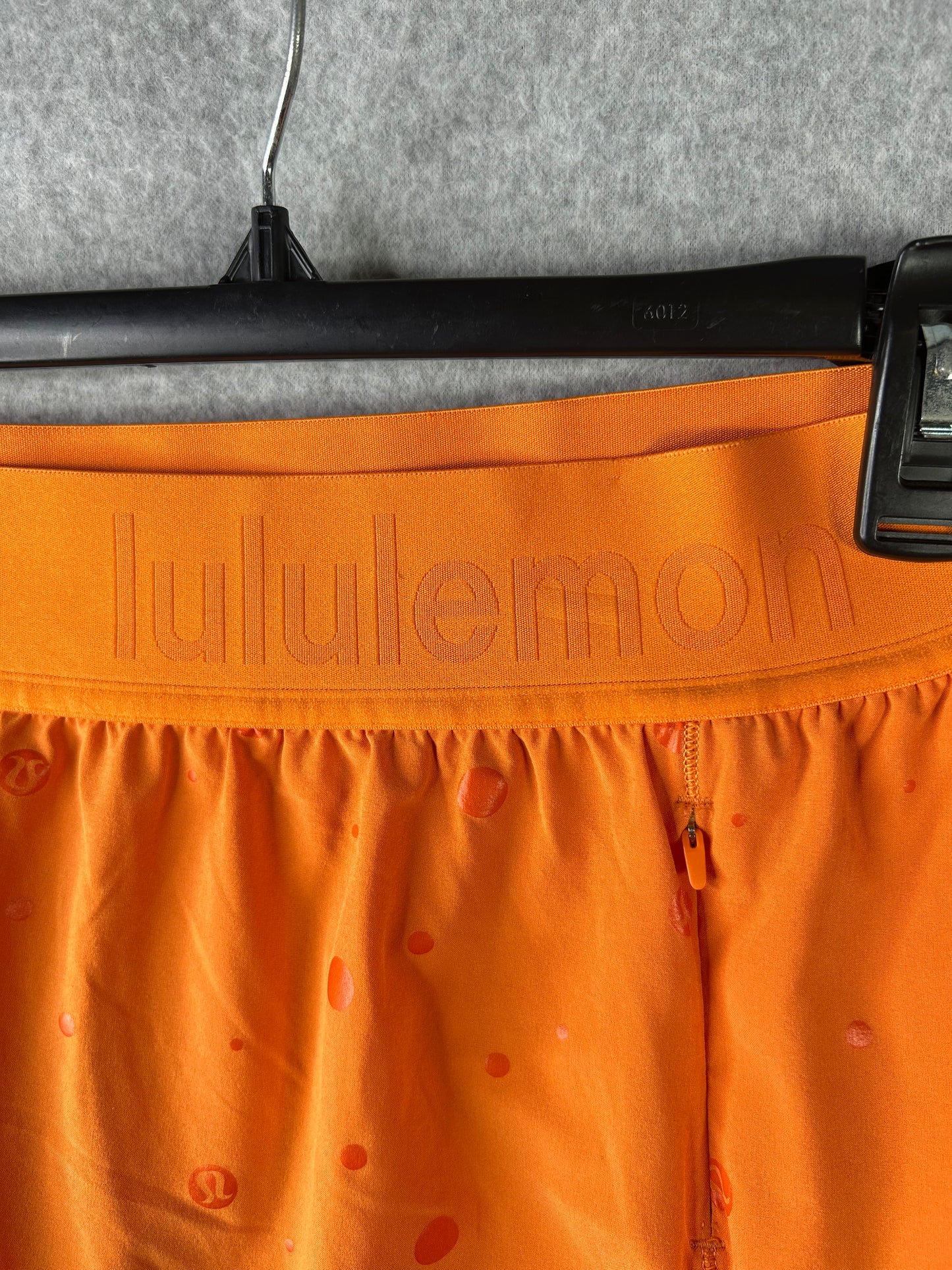 Lululemon Hotty Hot Short 4" Logo Size 6 Poco Logo Foil Amber Orange