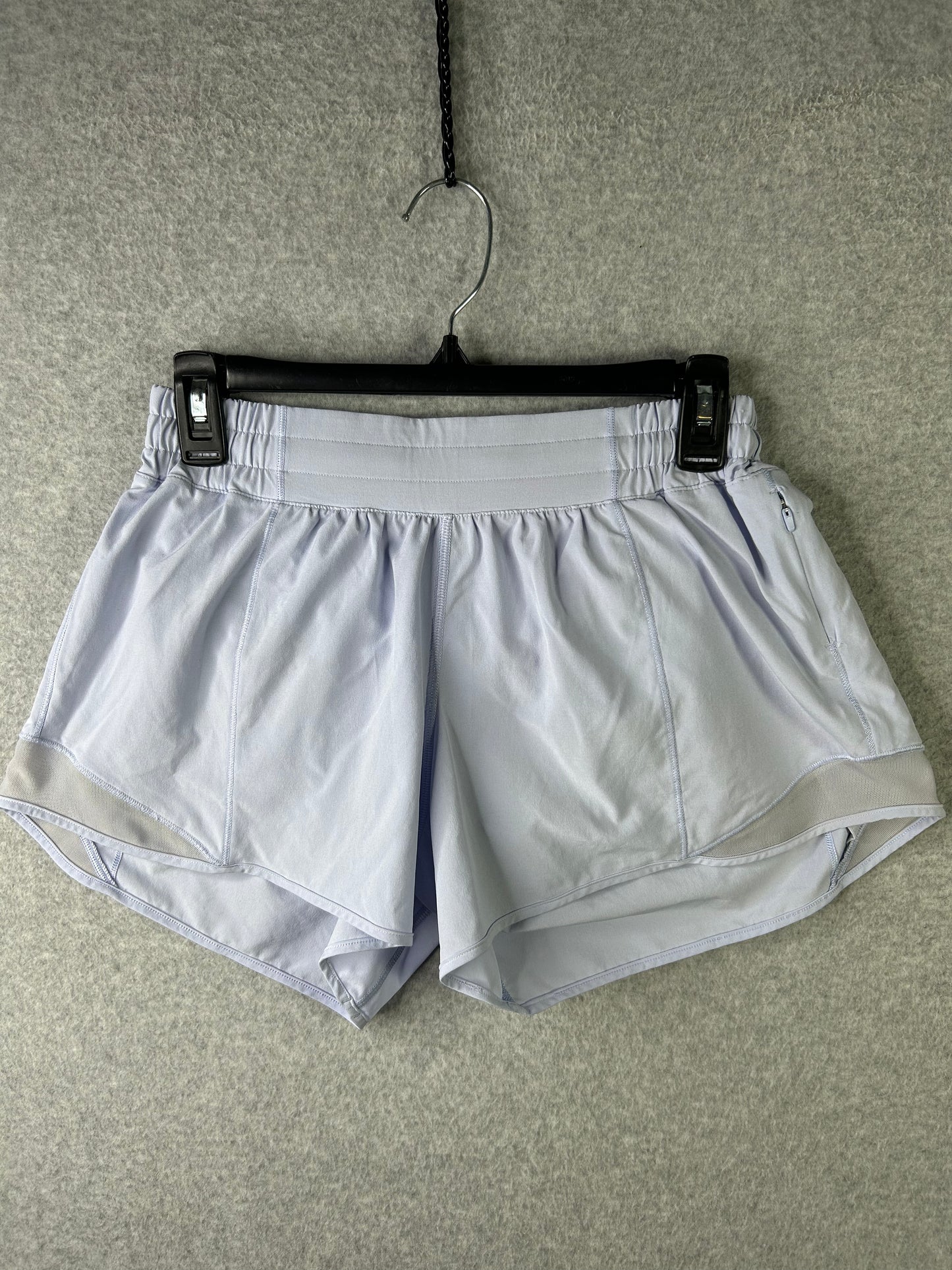 Lululemon Hotty Hot Low-Rise Lined Short 4" Size 8 Pastel Blue