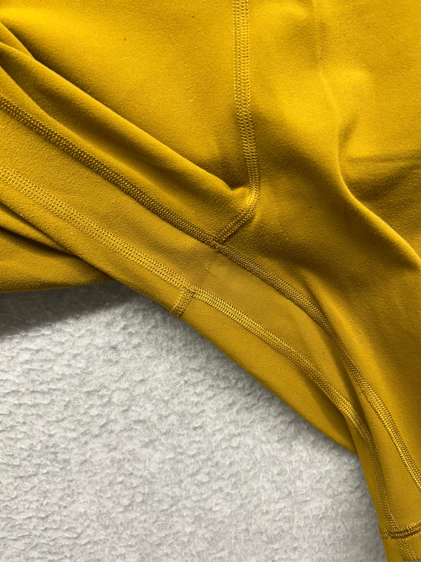Lululemon Align Short 8" Size 8 Gold Spice