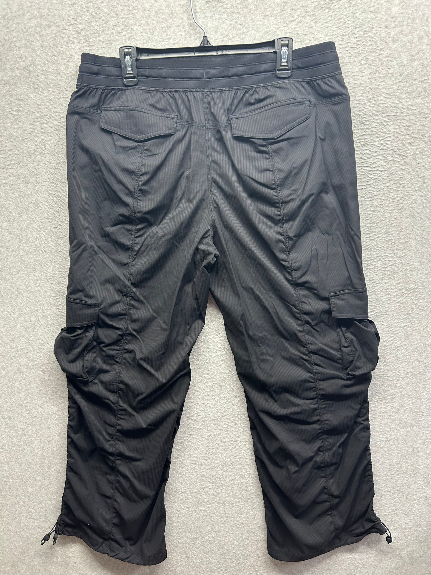 Lululemon Dance Studio Relaxed-Fit Mid-Rise Cargo Pant Size XL/14 (Square) Black