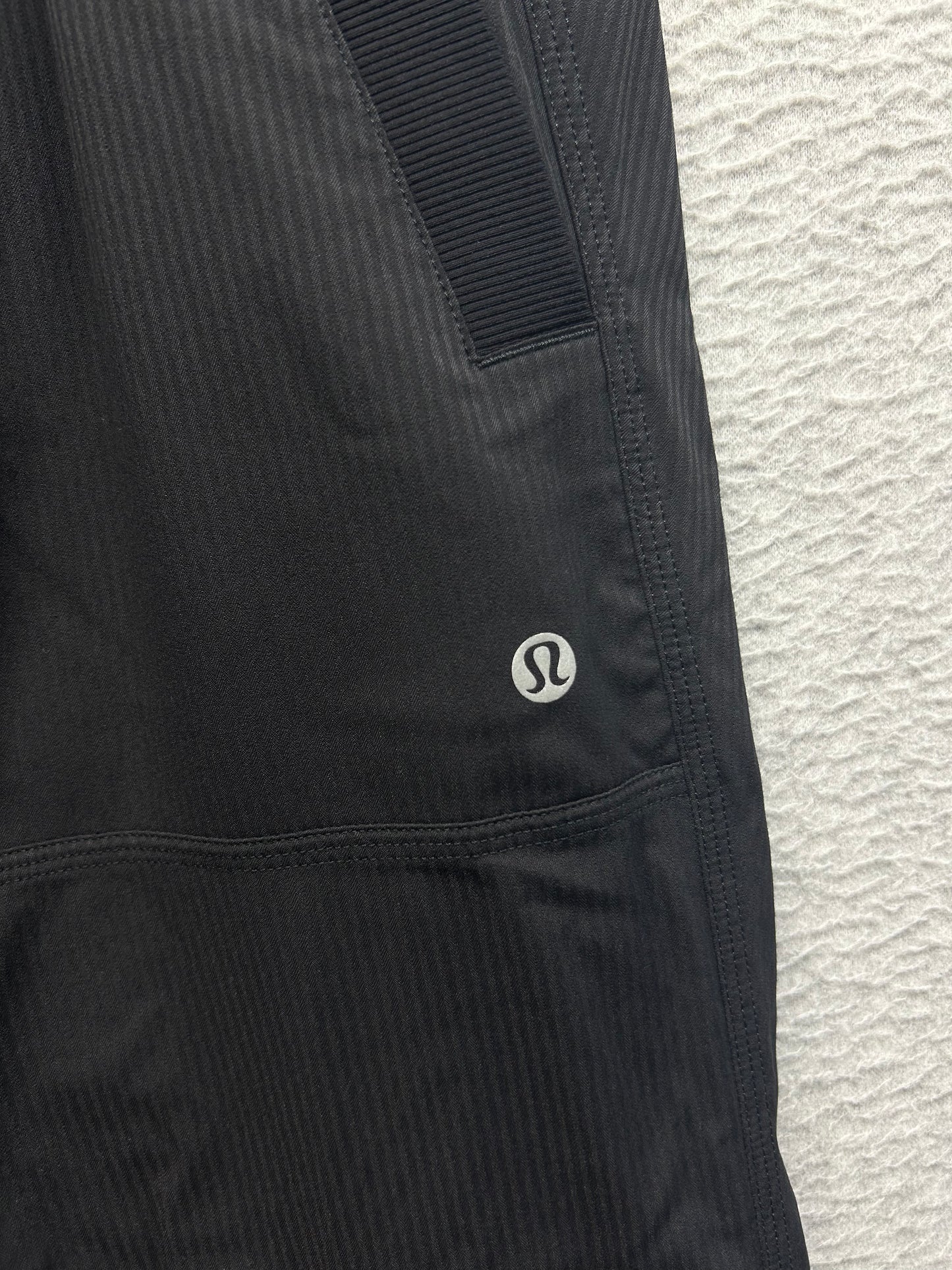 Lululemon Dance Studio Relaxed-Fit Mid-Rise Cargo Pant Size XL/14 (Square) Black