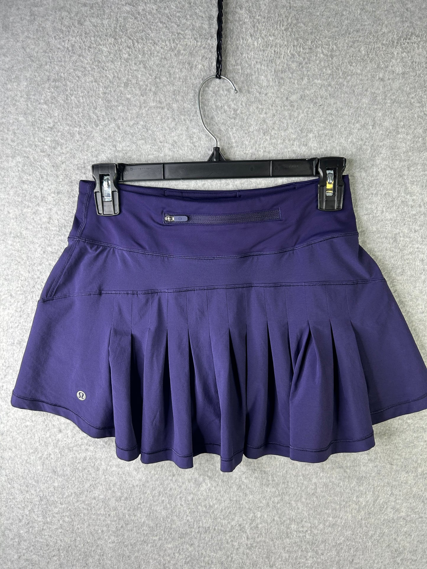 Lululemon Circuit Breaker Skirt II 13" Size 2 Aeon Purple