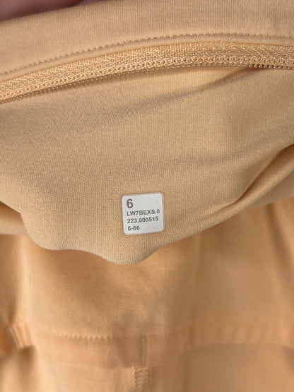 Lululemon Speed Up High-Rise Lined Short 2.5" Size 6 Summer Glow (Square Dot)