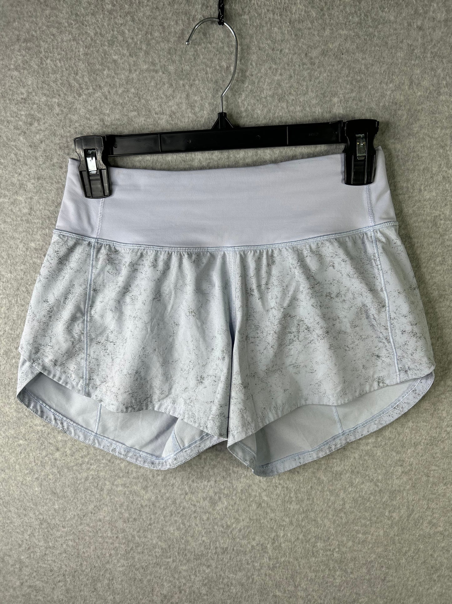 Lululemon Speed Up Mid-Rise Lined Short 4" Size 2 Gravel Dust Pastel Blue Multi / Pastel Blue