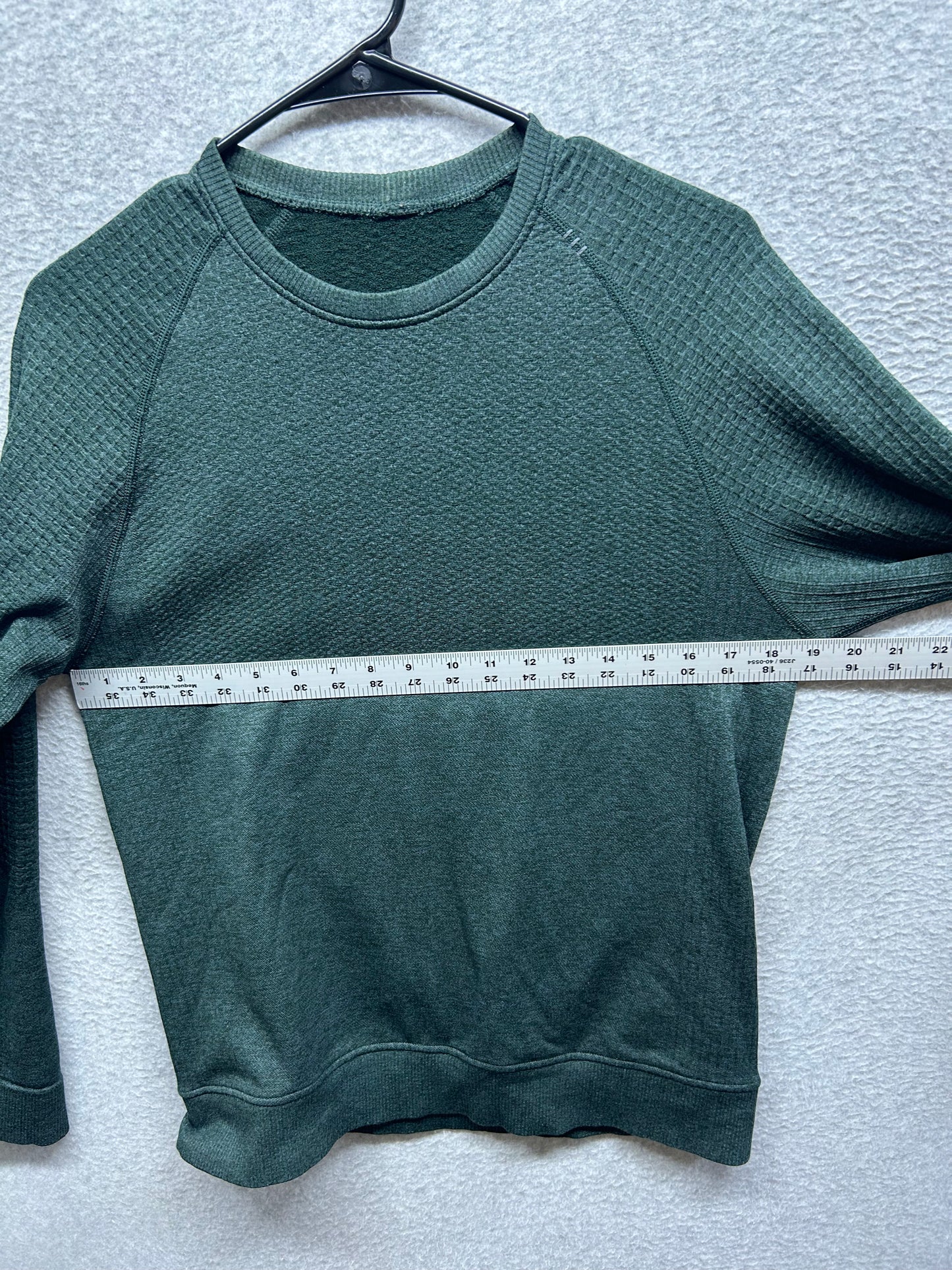 Lululemon Engineered Warmth Long Sleeve Crew Size Small Rainforest Green