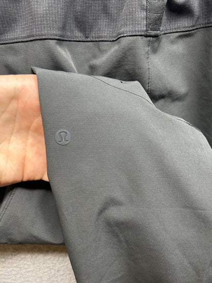 Lululemon License to Train Jogger Size Small (Square) Graphite Grey