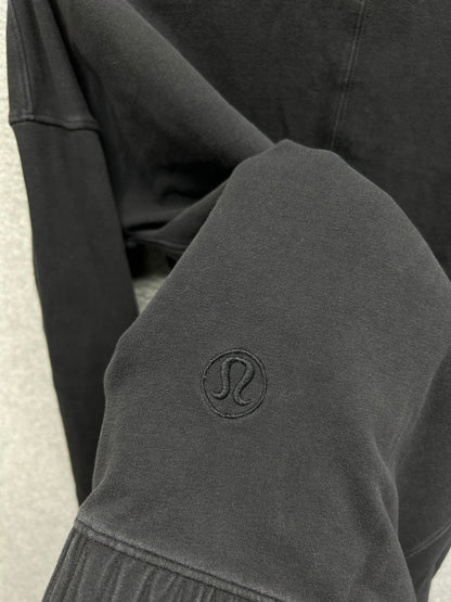 Lululemon Stress Less Pullover Size 6 Black