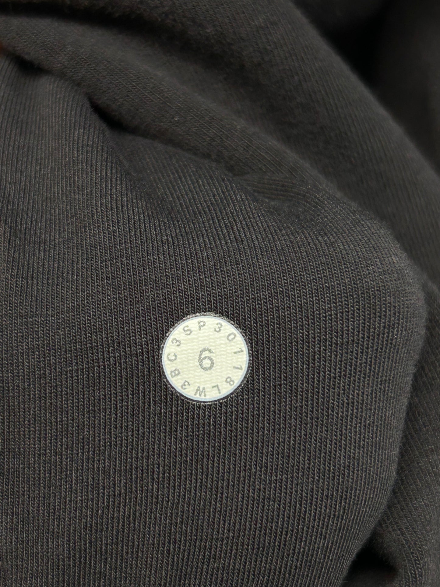 Lululemon Stress Less Pullover Size 6 Black