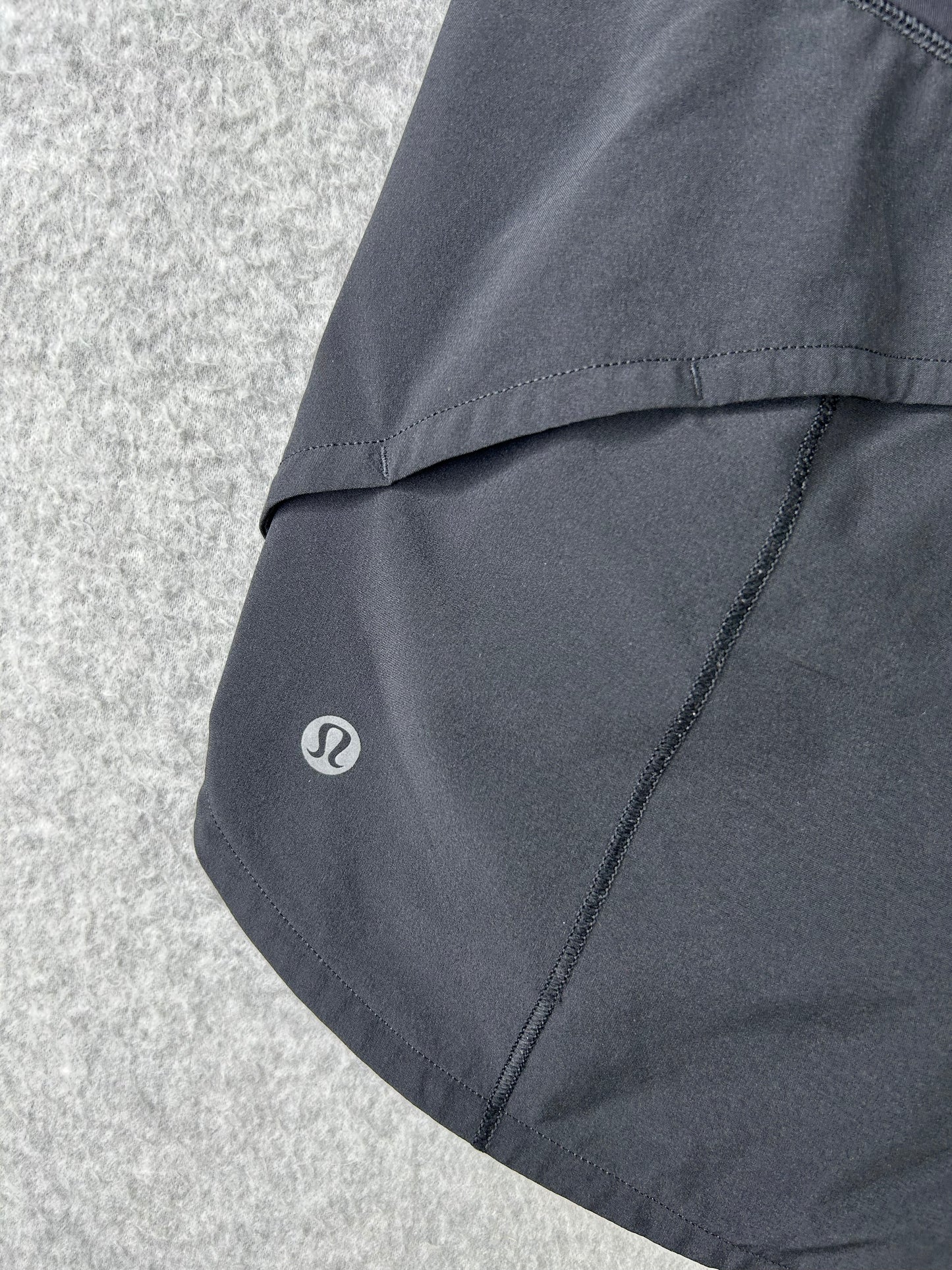 Lululemon Speed Up High-Rise Short 4" Size 4 Black