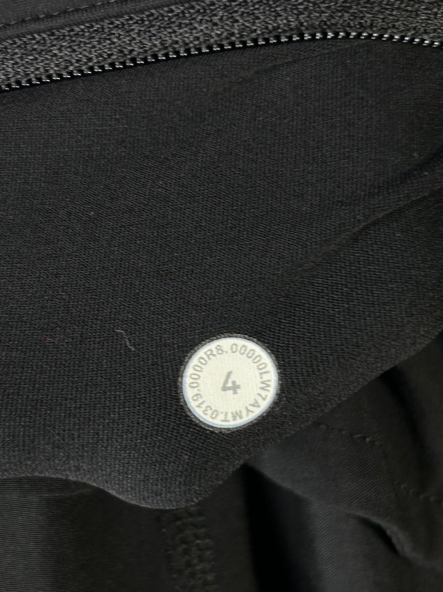 Lululemon Speed Up Short Long 4" Size 4 Black
