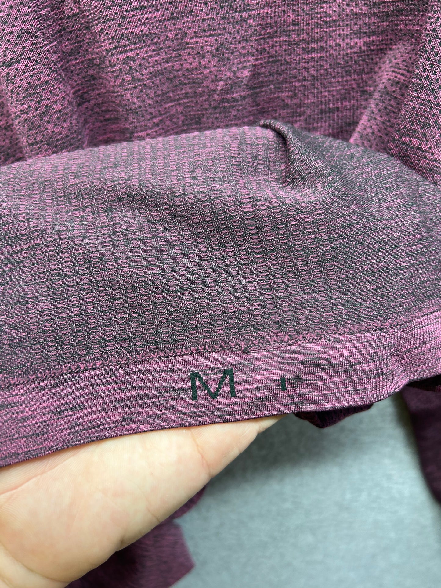Lululemon Metal Vent Tech Long Sleeve Size Medium Caliente