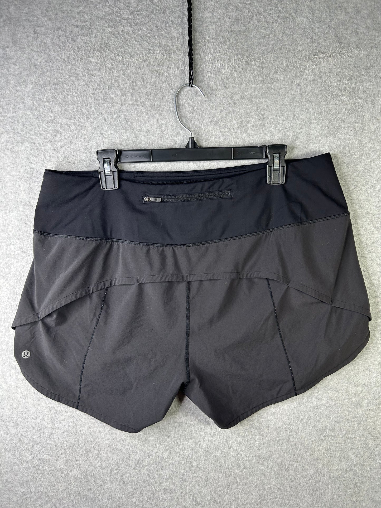 Lululemon Speed Up Short Long High-Rise 4" Size 14 Black
