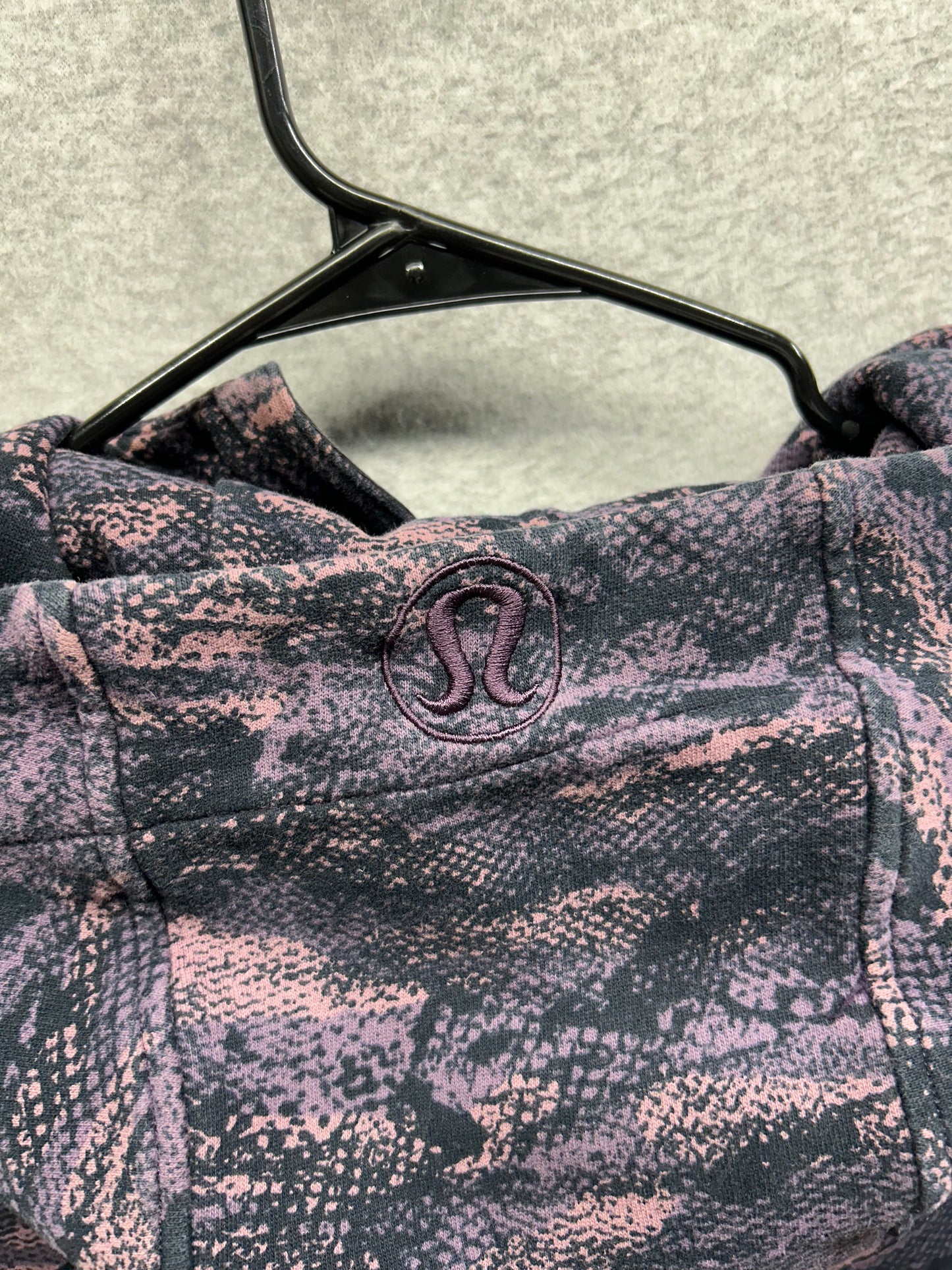 Lululemon Scuba Hoodie IV Size 6 Rip Wave Purple Thunder Black