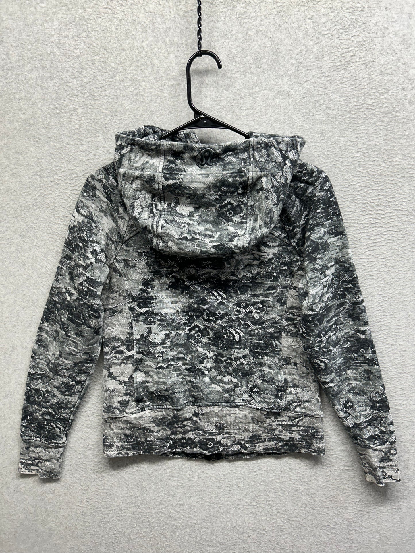 Lululemon Scuba Hoodie Light Cotton Fleece Size 8 Masked Lace Starlight Black