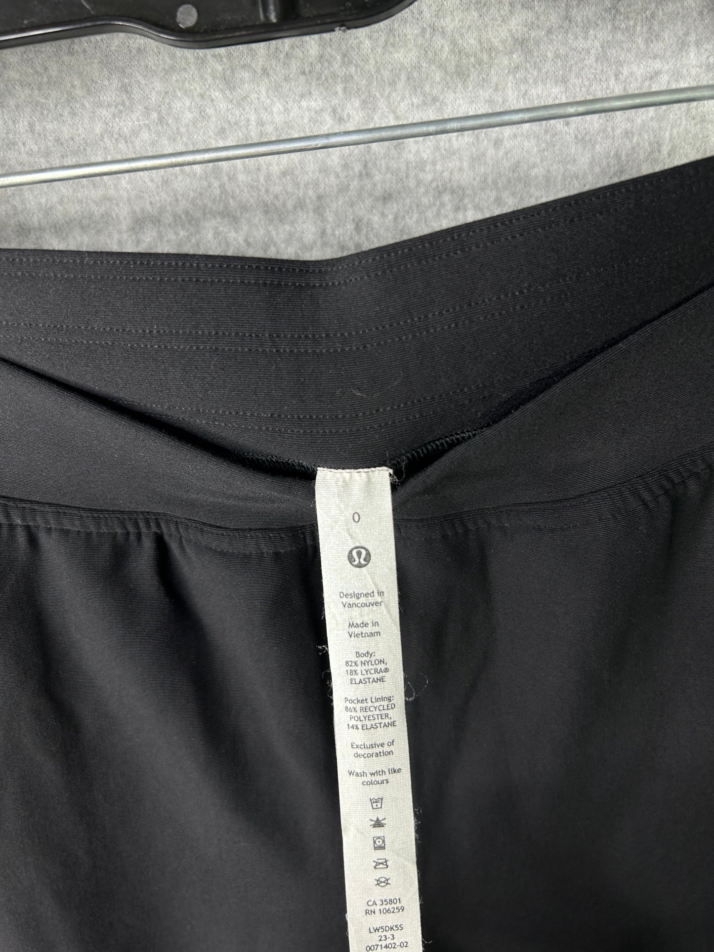 Lululemon Adapted State High-Rise Tech Fleece Jogger Size 0 Black (Sqaure Dot)