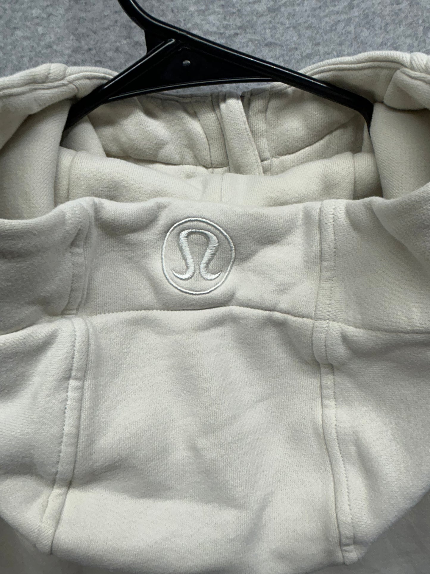 Lululemon Scuba Full-Zip Hoodie Size 6 Bone