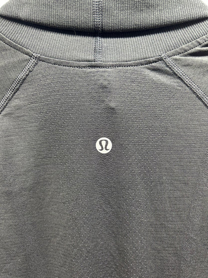 Lululemon Swiftly Speed Turtleneck Size 4 Black