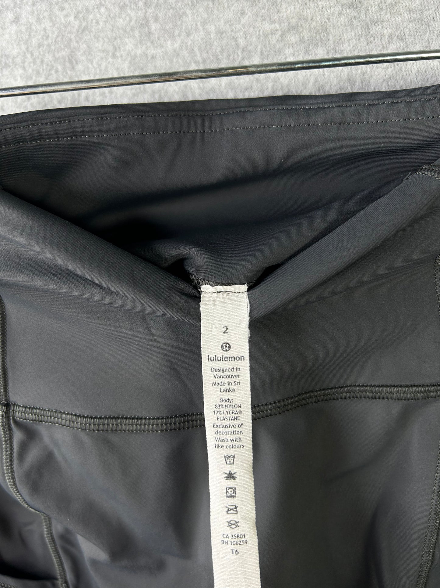 Lululemon Fast and Free Tight II 25" Non-Reflective Nulux Size 2 Graphite Grey