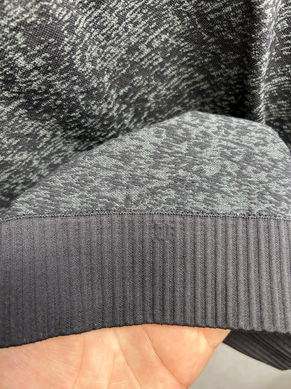 Lululemon Rest Less 1/2 Zip Size 6 Black | Dark Cast