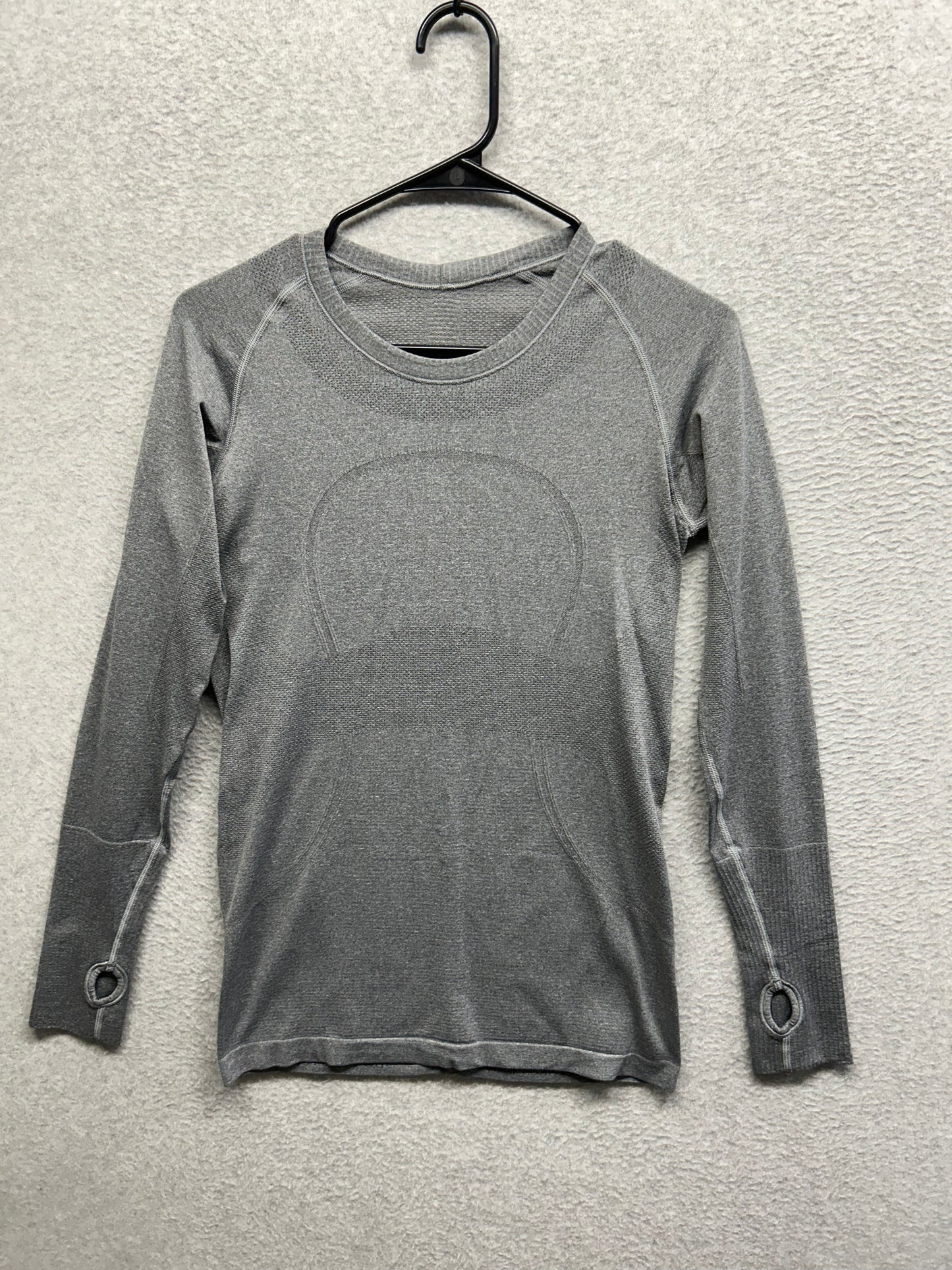 Lululemon Swiftly Tech Long Sleeve Crew Size 8 Heathered Slate